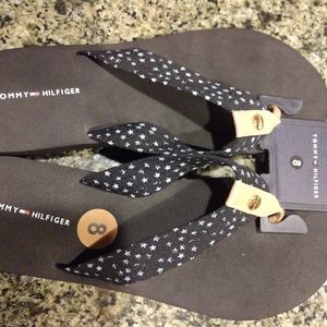 Tommy Hilfiger women slippers size 8 Brand new.